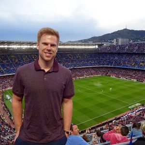 Meet your Posher, Derek